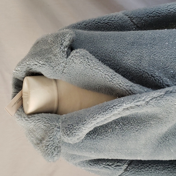 NEW BCBGeneration Cozy Faux Fur Coat - Picture 2 of 9